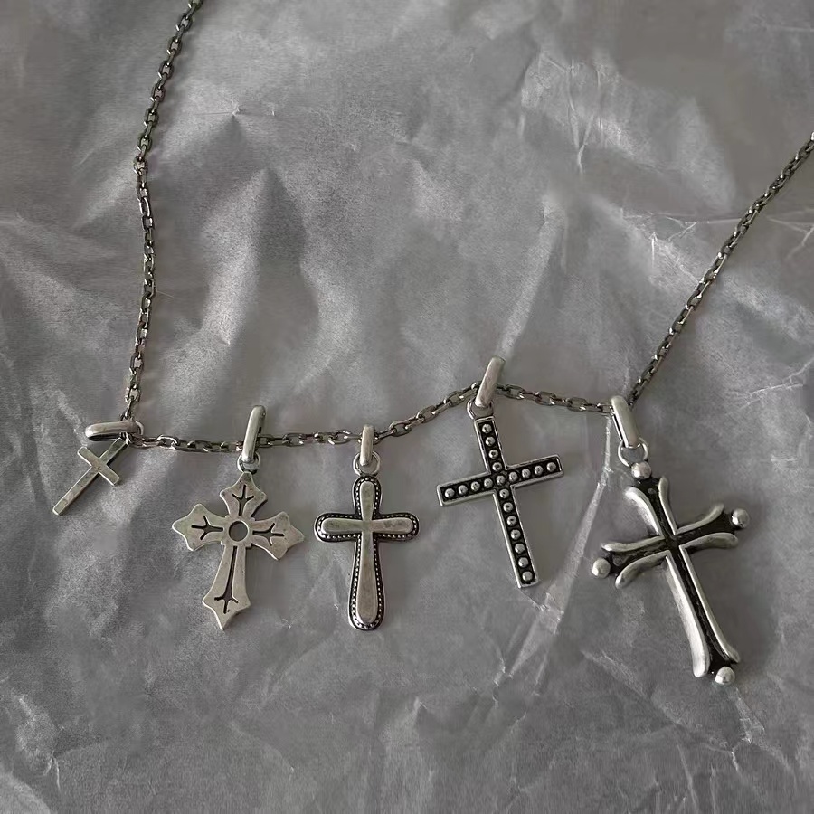 undercover 5 cross necklace